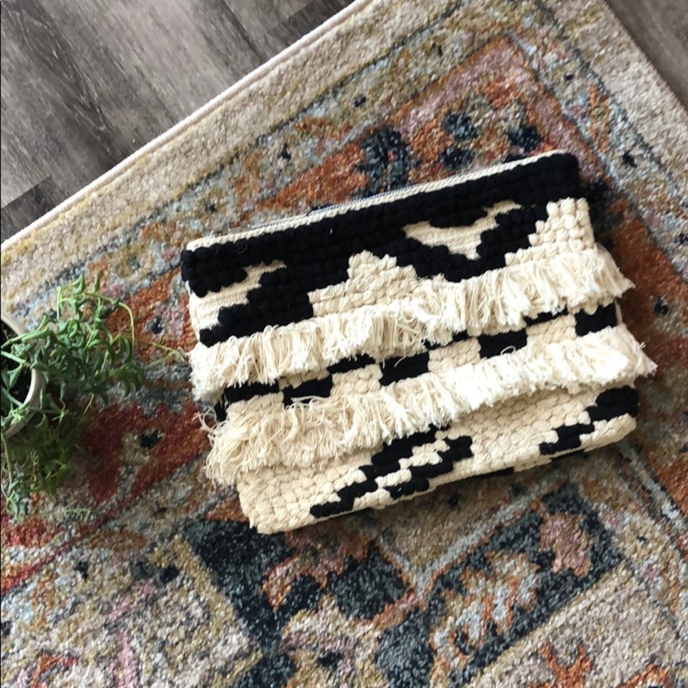 ✨2 for 35 ✨Boho Statement Clutch